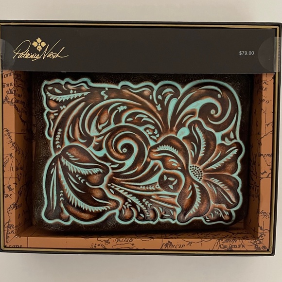 Patricia Nash Cassini Wristlet Tooled Turquoise NWT & GIFT BOX 🎁 - Picture 2 of 7